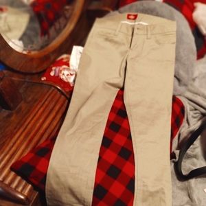 Dickies pants size 3